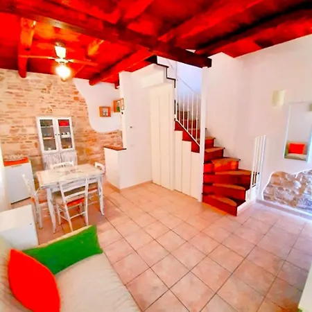 Cielo Terra Luna, In Centro A Holiday home *