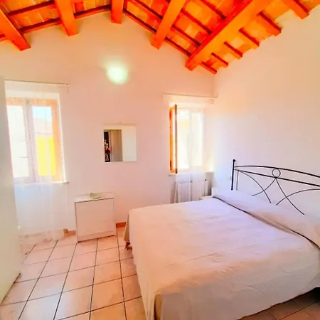 Cielo Terra Luna, In Centro A Holiday home Numana