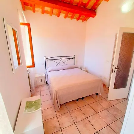 Cielo Terra Luna, In Centro A Holiday home